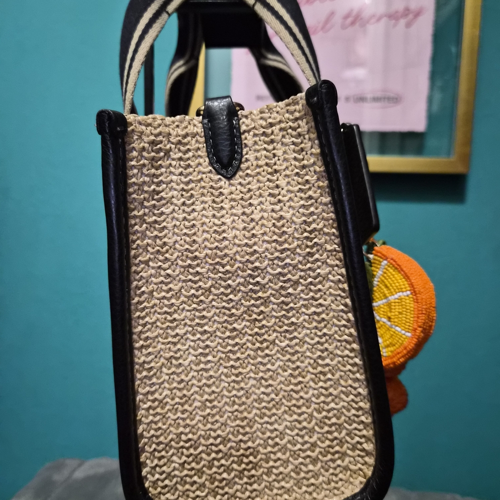 Coach Smith Tote 24 - Picture 4 of 7